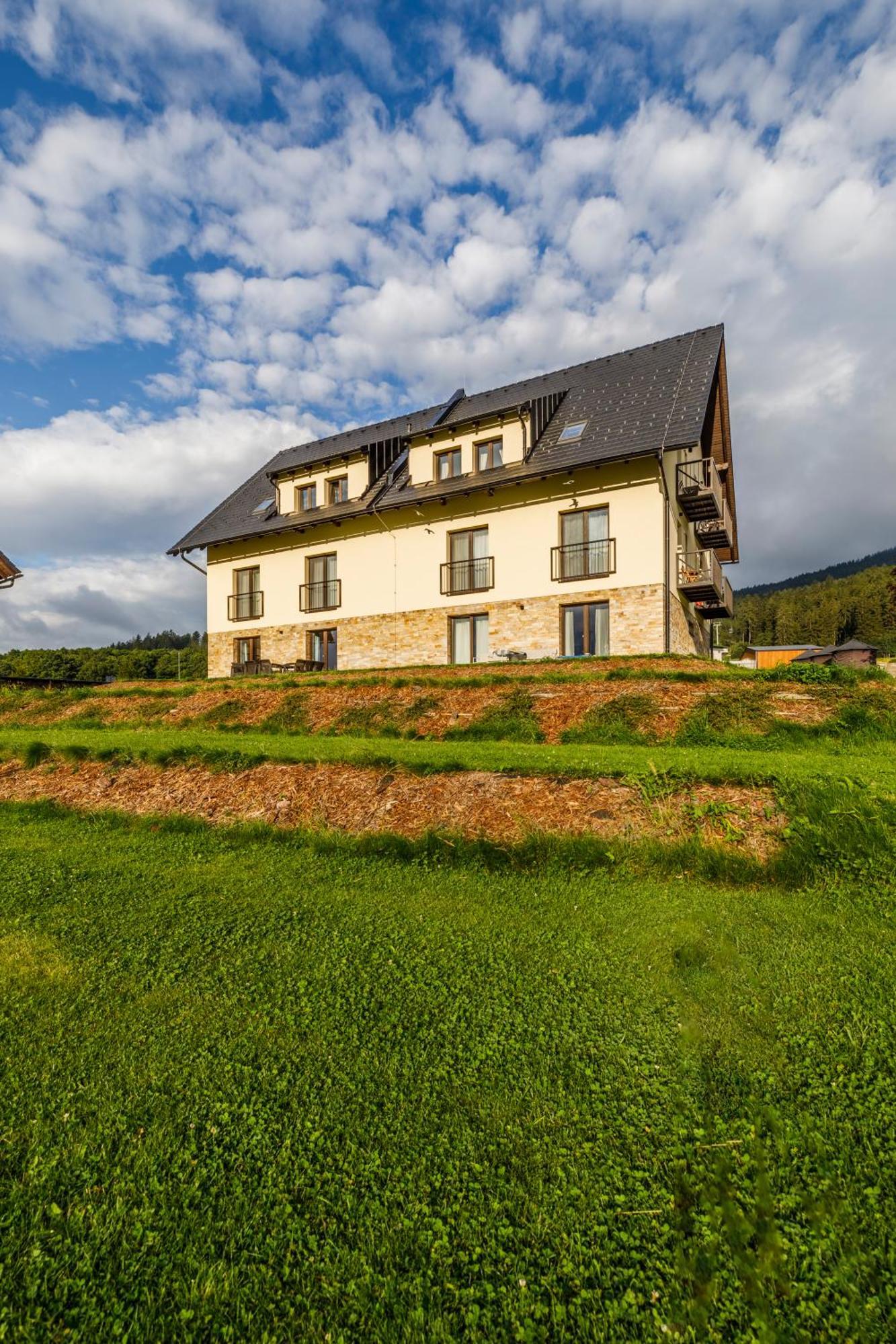 Apartman Simon - Horsky Resort Bukova Hora - Червена-Вода Екстер'єр фото